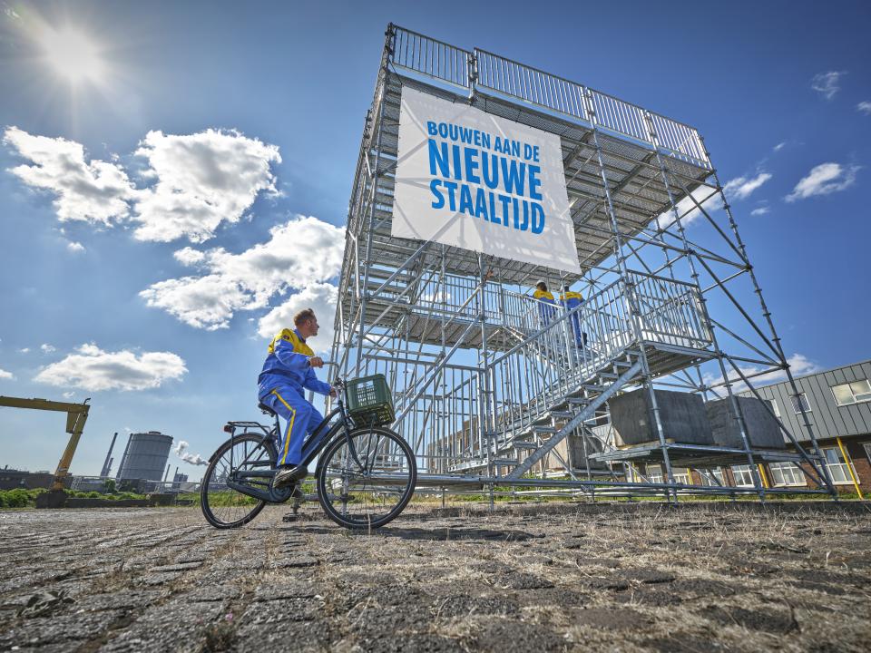 Fietser voor steiger